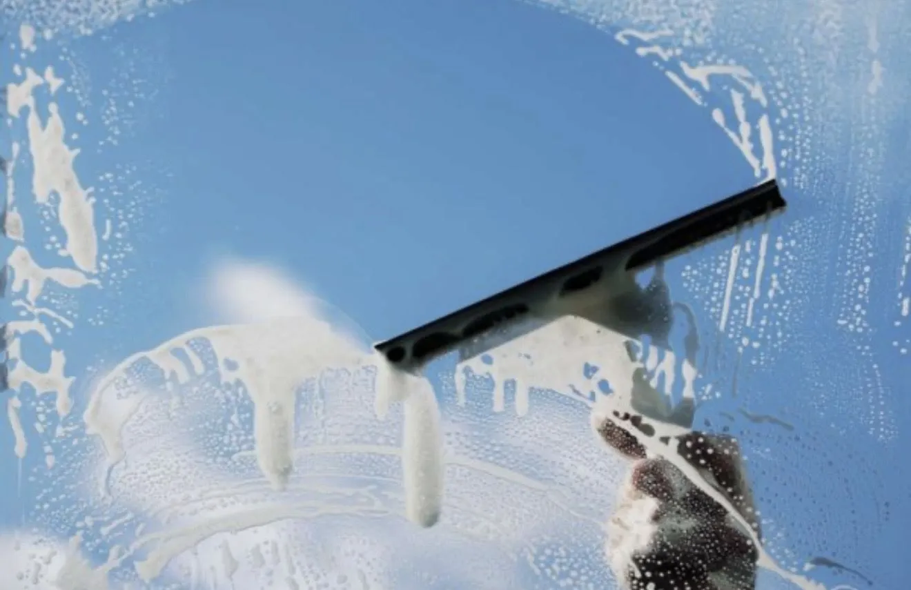 Optimal Gebäudereinigung & Dienstleistungen - Glasreinigung